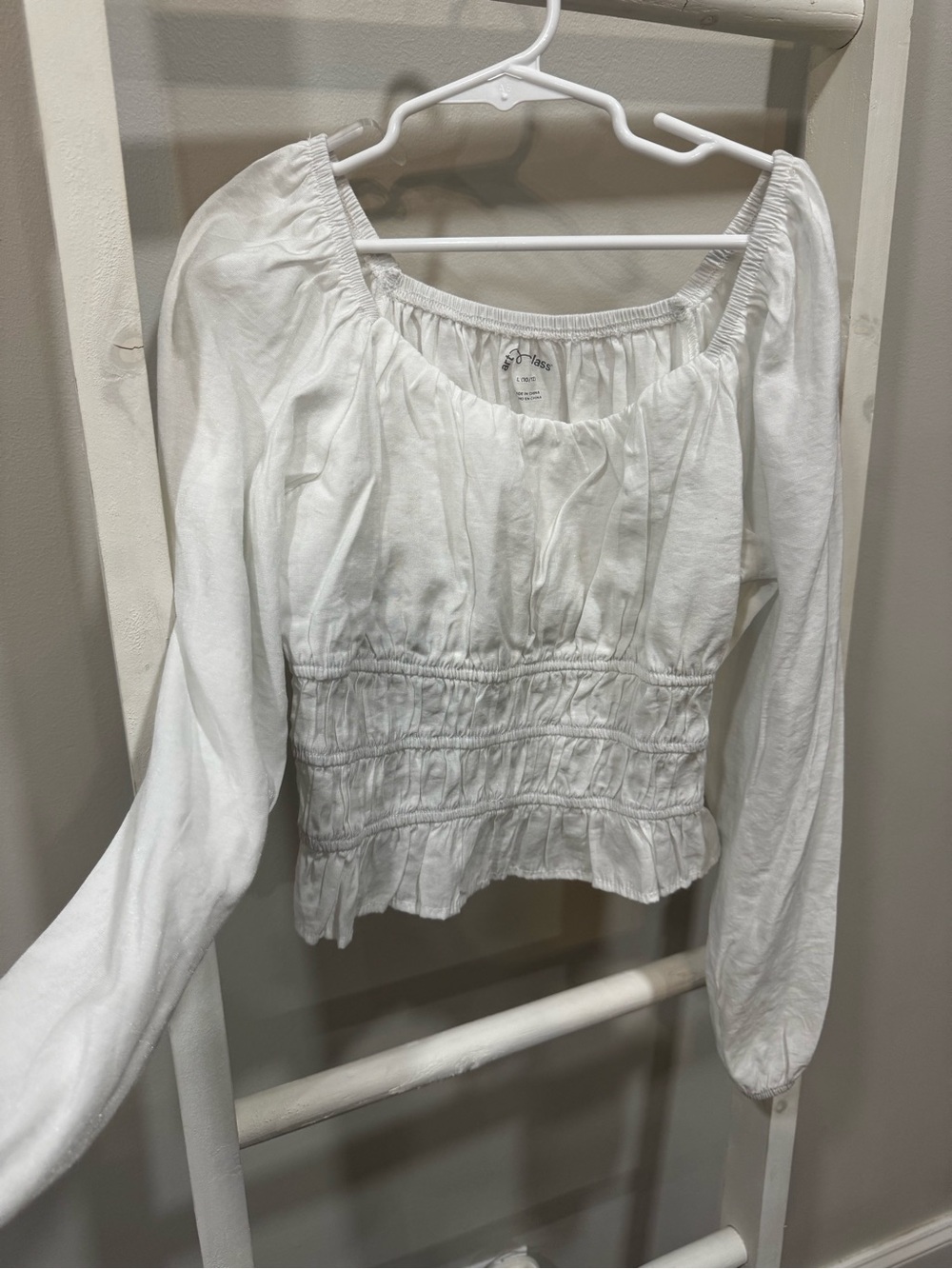 Size 10/12 Art Class NWOT White Long Sleeve Smocked Top